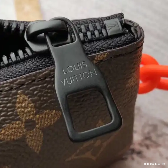 Aaa replica bags VUITTON POUCH LOUIS KEY 0526